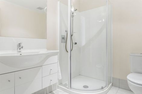 Photo of property in Beachpoint Apartments, 2/5 West End Road, Ohope, 3121