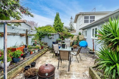 Photo of property in 1/11 Meeanee Quay, Westshore, Napier, 4110