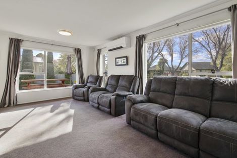 Photo of property in 80 Lowry Avenue, Redwood, Christchurch, 8051