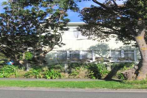 Photo of property in 477d Riverside Drive, Fairfield, Lower Hutt, 5011
