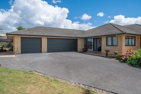 Photo of property in 11 Oden Hill, Coopers Beach, 0420