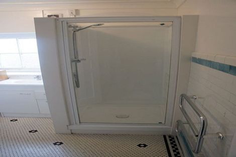 Photo of property in Fire Station Apartments, 54 Northland Road, Northland, Wellington, 6012