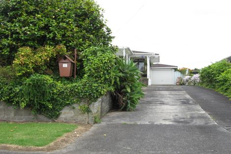 Photo of property in 35 Boyd Avenue, Mangere Bridge, Auckland, 2022