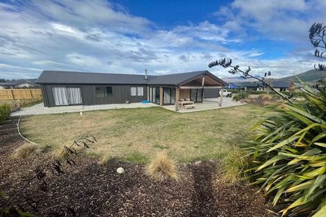 Photo of property in 24 Grandview Road, Lake Hawea, 9382