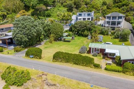 Photo of property in 129 Long Beach Road, Russell, 0202