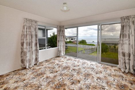 Photo of property in 27 Tiri Road, Manly, Whangaparaoa, 0930