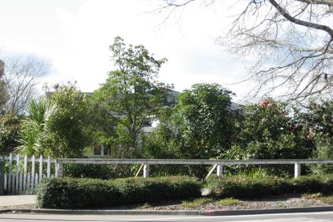 Photo of property in 129 Te Mata Road, Havelock North, 4130