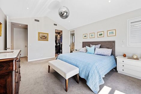 Photo of property in 17 Lees Road, Strowan, Christchurch, 8052