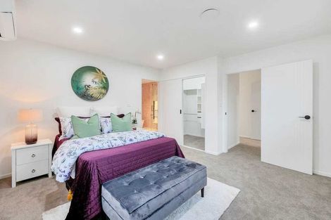 Photo of property in 4 Springbank Lane, Te Atatu Peninsula, Auckland, 0610
