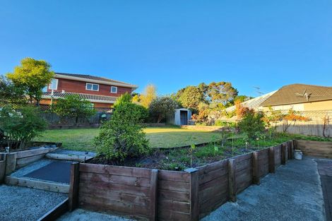 Photo of property in 49 Golfland Drive, Golflands, Auckland, 2013