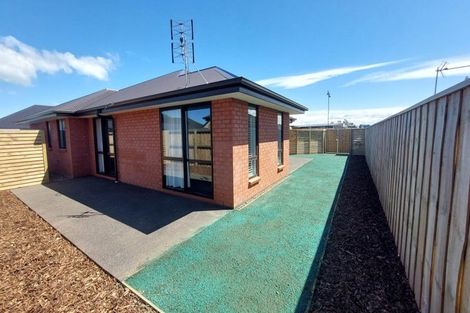 Photo of property in 130 Shillingford Boulevard, Rolleston, 7615