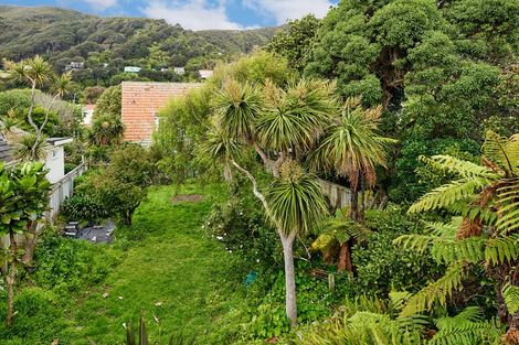 Photo of property in 53 Pukatea Street, Eastbourne, Lower Hutt, 5013