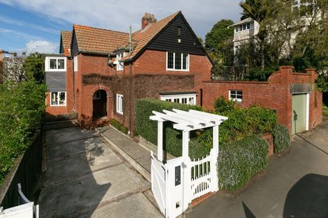 Photo of property in 323 The Terrace, Te Aro, Wellington, 6011