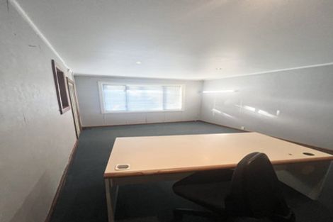 Photo of property in 307 Riccarton Road, Upper Riccarton, Christchurch, 8041