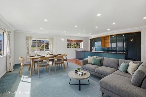Photo of property in 4 Caernarvon Rise, Bethlehem, Tauranga, 3110