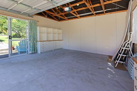 Photo of property in 3 Tracey Terrace, Te Atatu South, Auckland, 0602