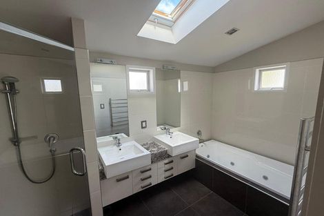 Photo of property in 112 Kittiwake Drive, Schnapper Rock, Auckland, 0632