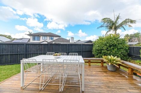 Photo of property in 13 Roby Street, Te Atatu Peninsula, Auckland, 0610