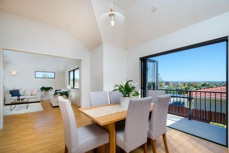 Photo of property in 77a Mcleod Road, Te Atatu South, Auckland, 0610