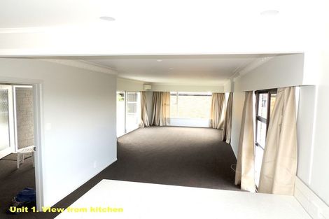 Photo of property in 9 Seaview Road, Castor Bay, Auckland, 0620