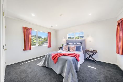 Photo of property in 18 Emerald Hill Drive, Birchville, Upper Hutt, 5018