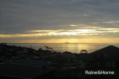 Photo of property in 18 Freyja Crescent, Coopers Beach, 0420