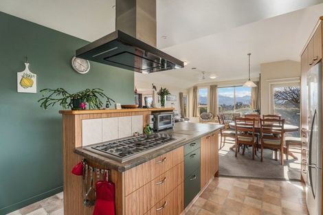 Photo of property in 9 Bob Lee Place, Wanaka, 9305