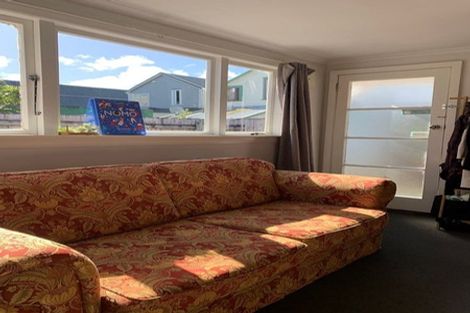 Photo of property in 16 Normanby Street, Newtown, Wellington, 6021