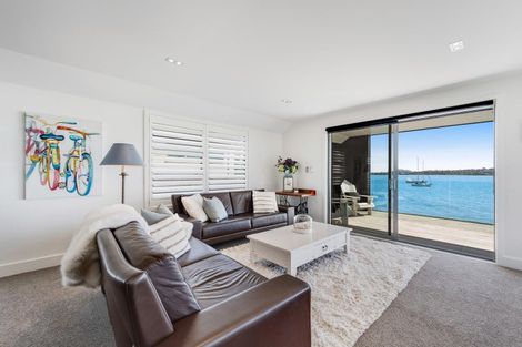 Photo of property in 8 The Parade, Bucklands Beach, Auckland, 2012