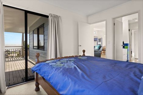 Photo of property in 26 Stratford Drive, Cable Bay, 0420