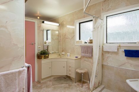 Photo of property in 21b Seaview Road, Otumoetai, Tauranga, 3110