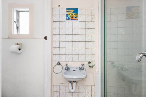 Photo of property in 143 Wellesley Road, Napier South, Napier, 4110