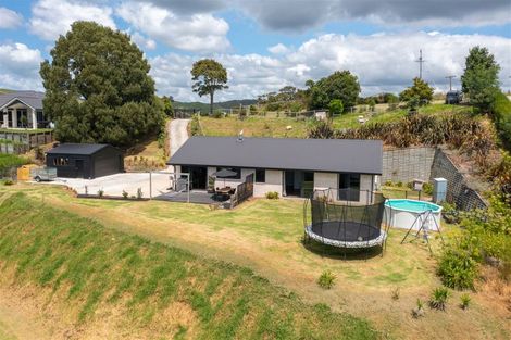 Photo of property in 163 Kimihia Road, Huntly, 3771