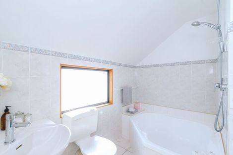 Photo of property in 243 The Esplanade, Petone, Lower Hutt, 5012