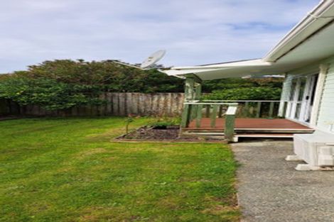 Photo of property in 2/69 Waddington Drive, Naenae, Lower Hutt, 5011