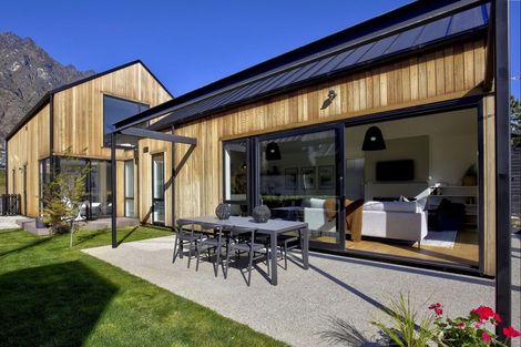 Photo of property in 27 Double Cone Road, Jacks Point, Queenstown, 9371