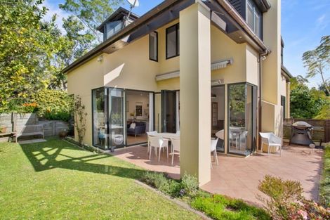 Photo of property in 1/2 The Esplanade, Castor Bay, Auckland, 0620