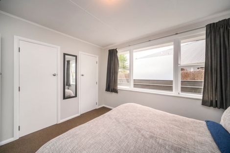 Photo of property in 53 Sutherland Crescent, Westbrook, Palmerston North, 4412