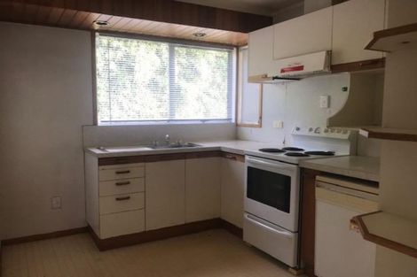 Photo of property in 2/48 Archmillen Avenue, Pakuranga Heights, Auckland, 2010