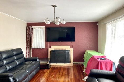 Photo of property in 672 Te Atatu Road, Te Atatu Peninsula, Auckland, 0610