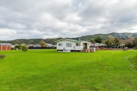 Photo of property in 196a Wise Street, Wainuiomata, Lower Hutt, 5014