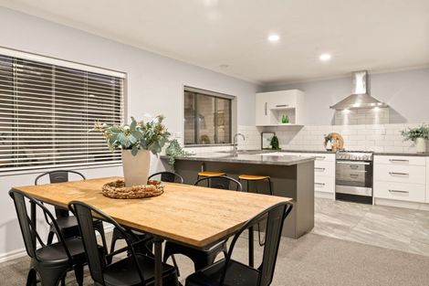 Photo of property in 78 Corinth Grove, Papamoa Beach, Papamoa, 3118