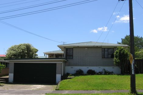 Photo of property in 4 Falkirk Street, Blockhouse Bay, Auckland, 0600