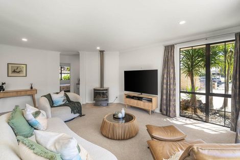 Photo of property in 9 Carrington Drive, Papamoa Beach, Papamoa, 3118