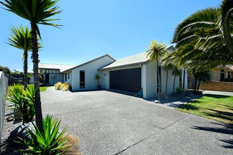 Photo of property in 40 Hoult Crescent, Monaco, Nelson, 7011