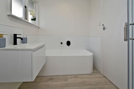 Photo of property in 27 Greenwood Close, Mairehau, Christchurch, 8013