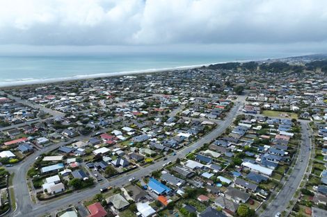 Photo of property in 109 Effingham Street, North New Brighton, Christchurch, 8083