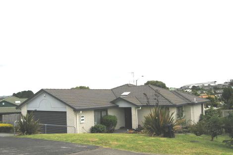 Photo of property in 20 Mercury Lane, Windsor Park, Auckland, 0632