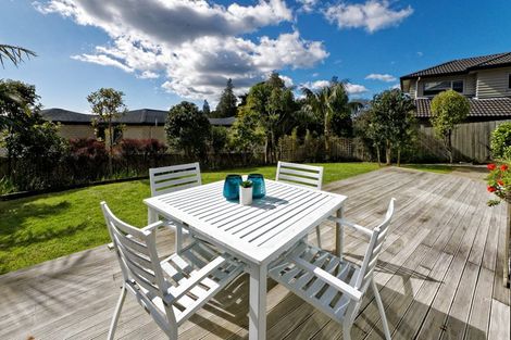 Photo of property in 92 Schnapper Rock Road, Schnapper Rock, Auckland, 0632