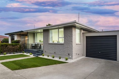 Photo of property in 3/16 Division Street, Riccarton, Christchurch, 8041